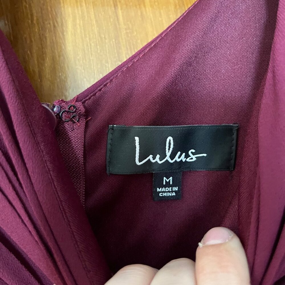 NWT Lulu's Make Me Move Burgundy Maxi Dress Off Shoulder Sleeve Size Medium - Picture 5 of 5